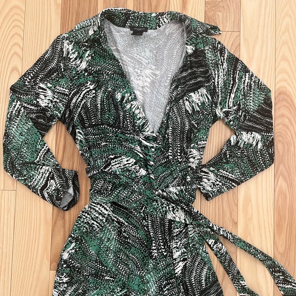 Ann Taylor Wrap Style Dress - Picture 1 of 4
